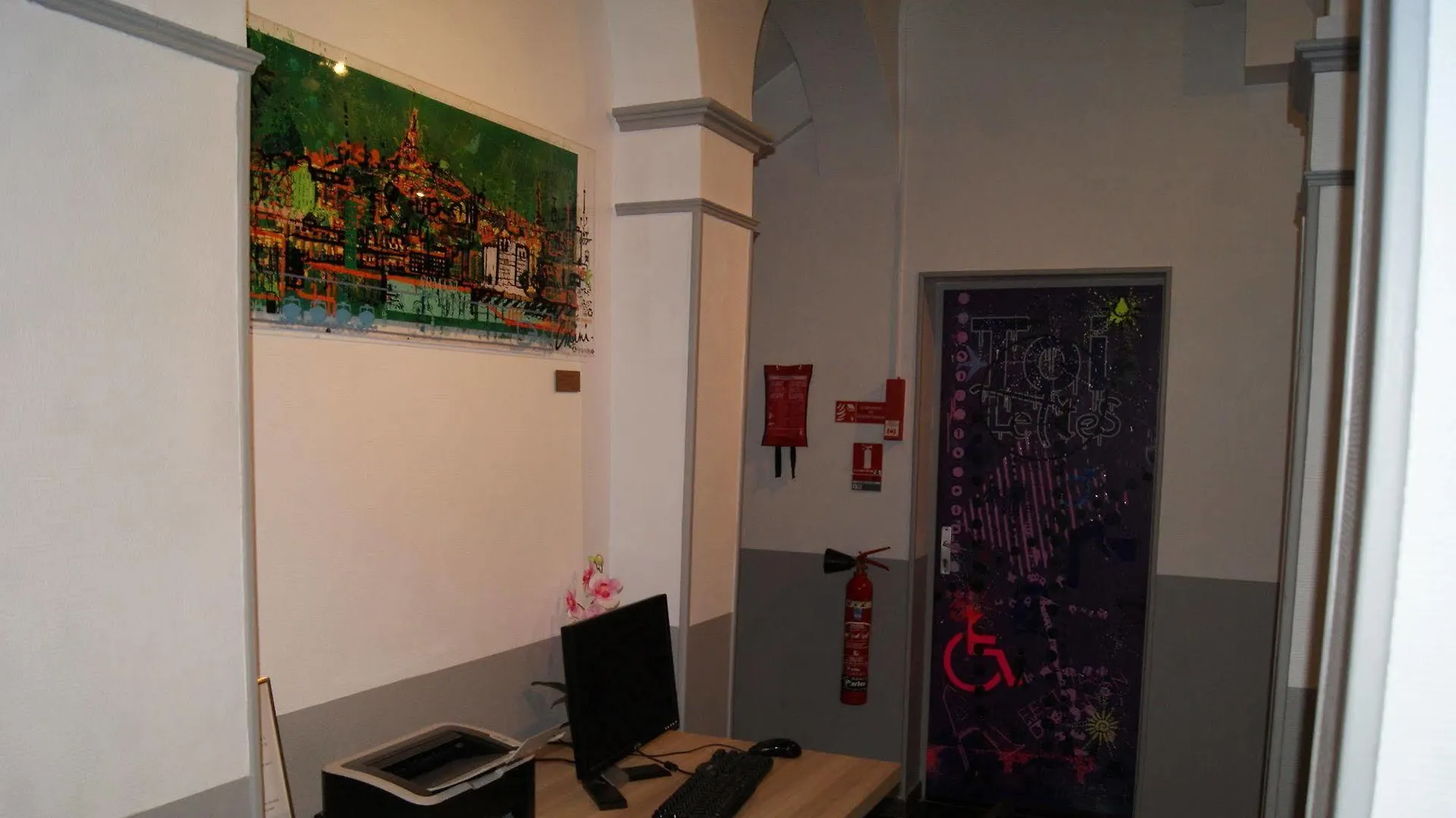 The Originals Boutique, Hotel Danieli, Avignon 3*,  Frankrig
