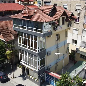 Pik Loti Albania